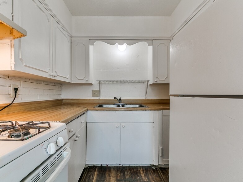 More Photos Of 1731 NW 32nd St, Oklahoma City Apartments For Sale