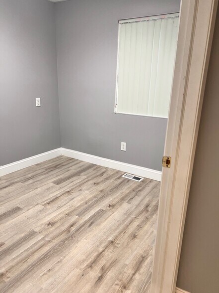 More Photos Of 233 Union Ave, Holbrook Medical For Lease