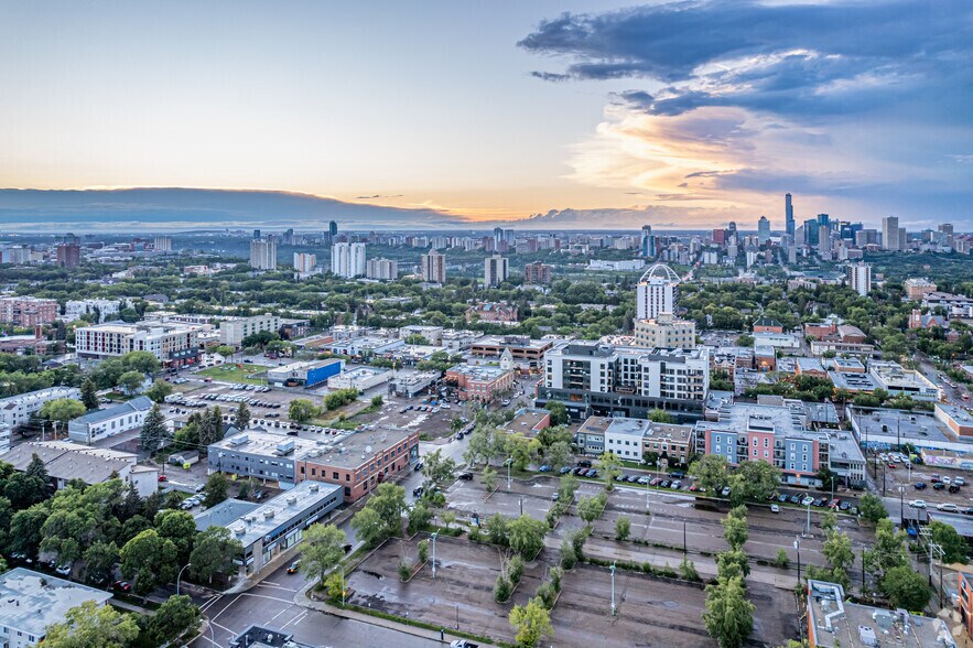 More Photos Of 8016 105th St NW, Edmonton Office For Sale