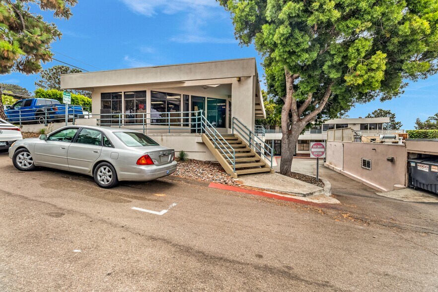 More Photos Of 1237 Camino Del Mar, Del Mar Office Residential For Sale