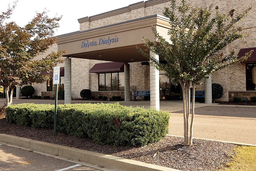 More Photos Of 213-221 Sterling Farm Dr, Jackson Medical For Lease