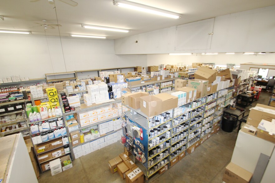 More Photos Of 3683 Pearl Rd, Medina Warehouse For Lease