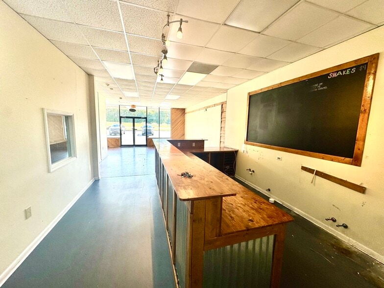 More Photos Of 3600 S Oates St, Dothan General Retail For Lease