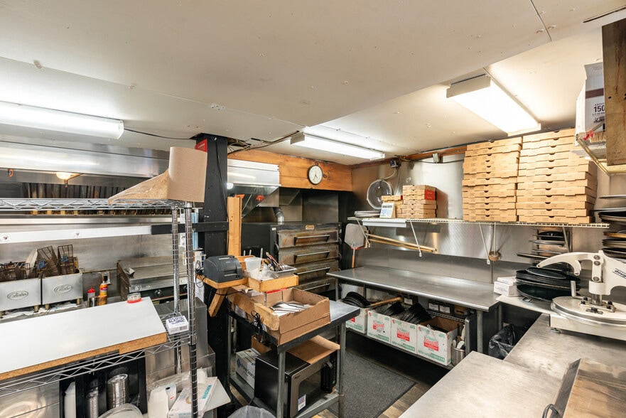 More Photos Of 65 Henry Law Ave, Dover Restaurant For Sale