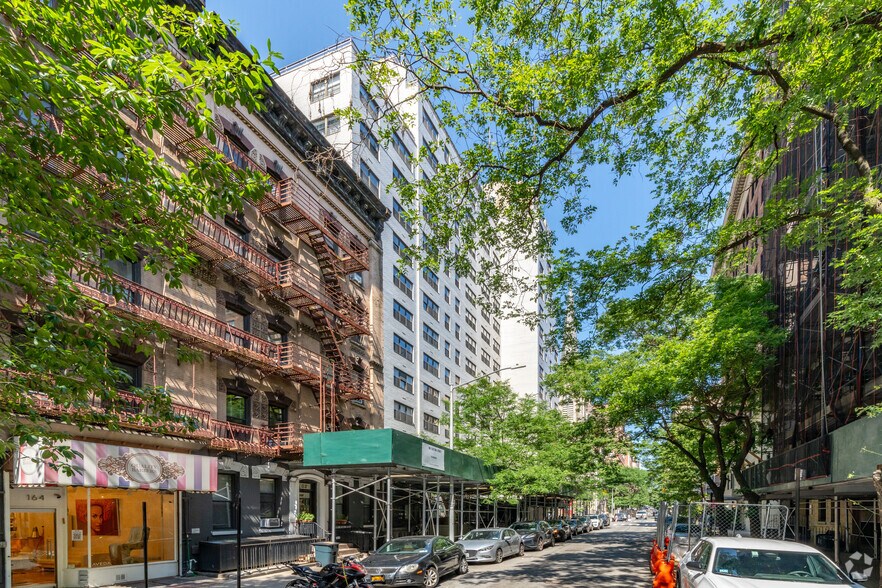 More Photos Of 1309 Lexington Ave, New York Apartments For Lease
