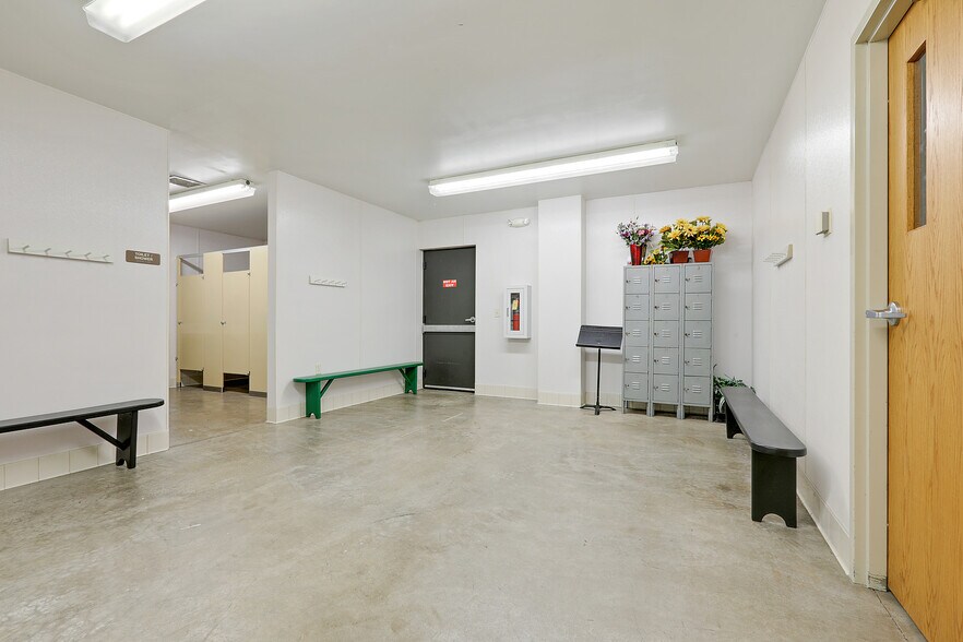 More Photos Of N17112 Hwy 141, Beecher Office Residential For Sale