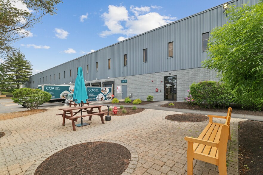 More Photos Of 90 Commerce Way, Woburn Unknown For Lease