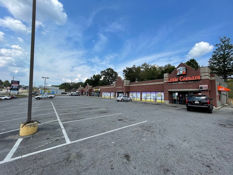 More Photos Of 1421 Forestdale Blvd, Birmingham Storefront For Sale