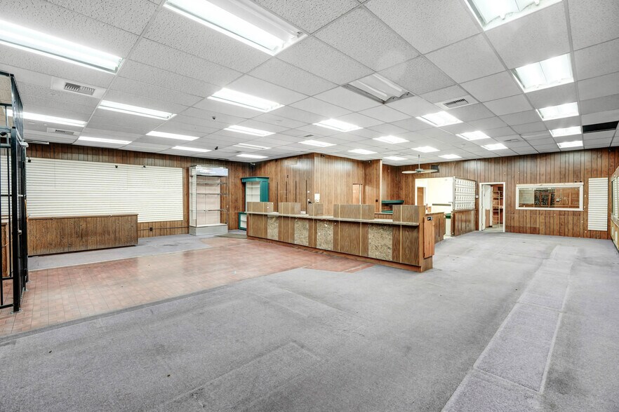 More Photos Of 376 N D St, San Bernardino Storefront Retail Office For Sale