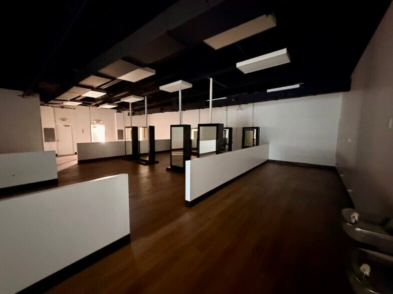 More Photos Of E Bay Dr, Clearwater Unknown For Lease