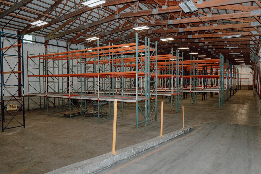 More Photos Of 1137 1st St, Henderson Warehouse For Lease