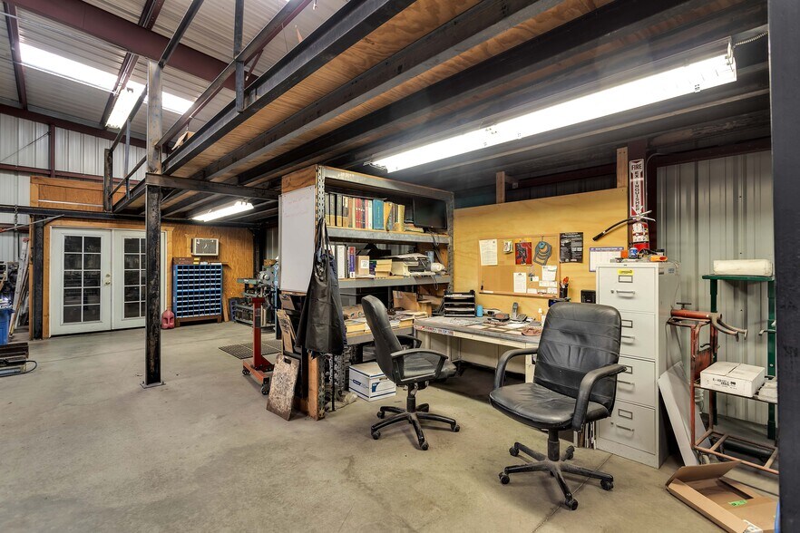 More Photos Of 75851 Baseline Rd, Twentynine Palms Warehouse For Sale