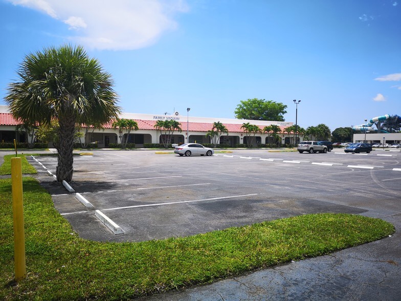 More Photos Of 4415-4487 Westroads Dr, West Palm Beach Storefront Retail Office For Lease