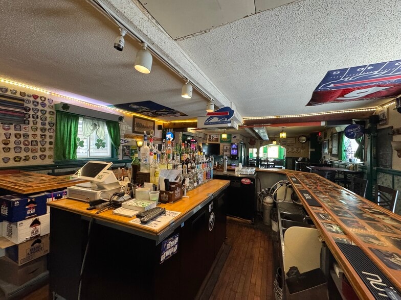 More Photos Of 222 Katherine St, Buffalo Restaurant For Sale