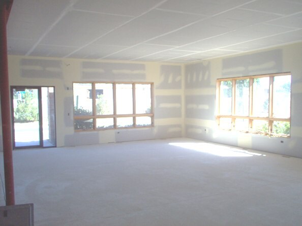 More Photos Of 820 E Terra Cotta Ave, Crystal Lake Office For Sale