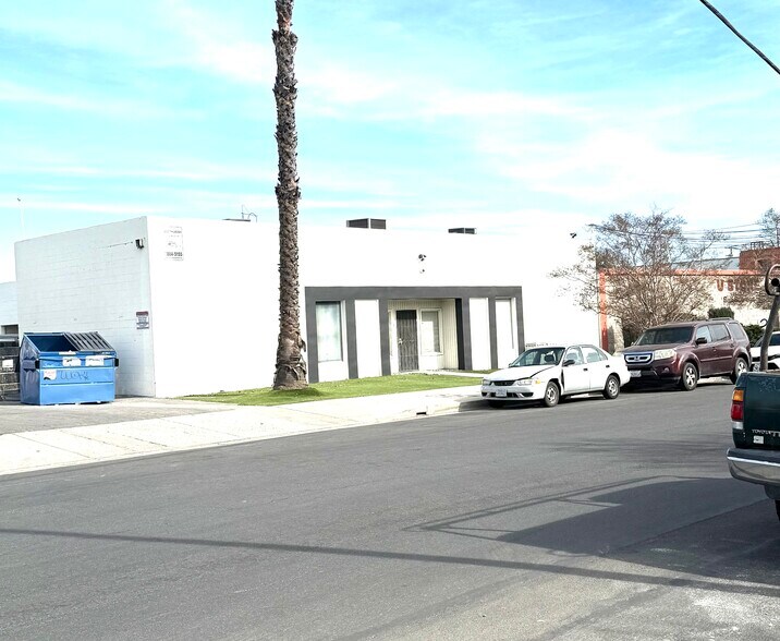 More Photos Of 20371 Prairie St, Chatsworth Manufacturing For Lease