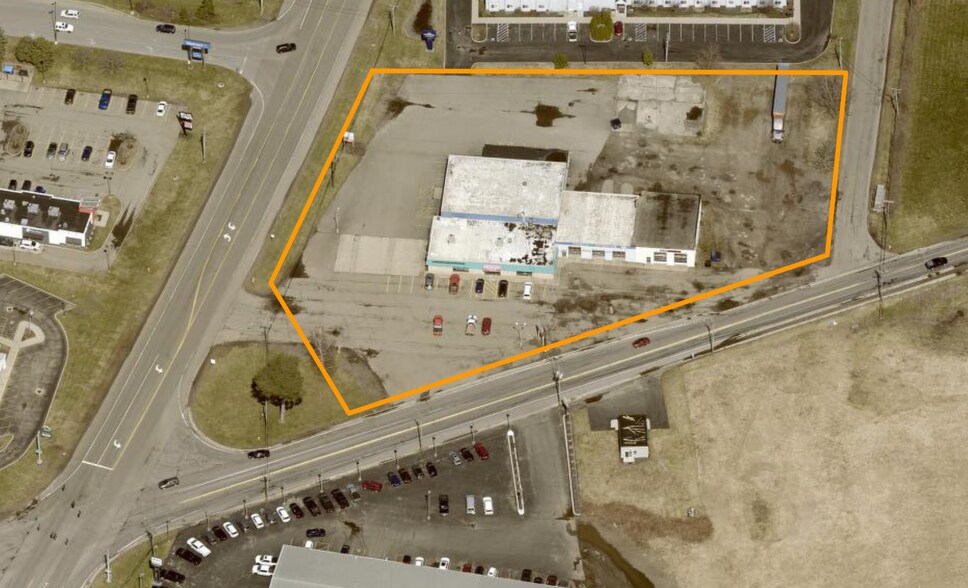 More Photos Of 298 S Cascade Dr, Springville Freestanding For Sale