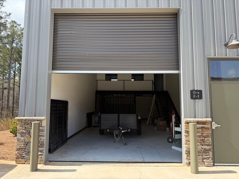 More Photos Of 1040 Park Ct, Greensboro Warehouse For Sale