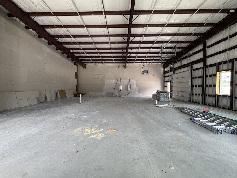 More Photos Of 4512 Dick Pond Rd, Myrtle Beach Flex For Lease