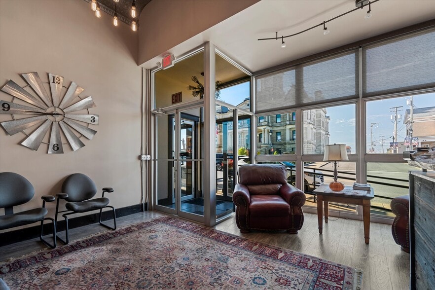 More Photos Of 127-131 W Market St, Cadiz Storefront Retail Residential For Sale