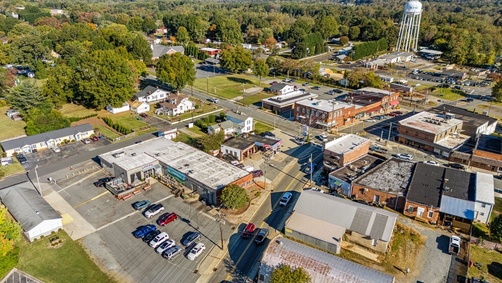 More Photos Of 204 Main St, King Convenience Store For Sale