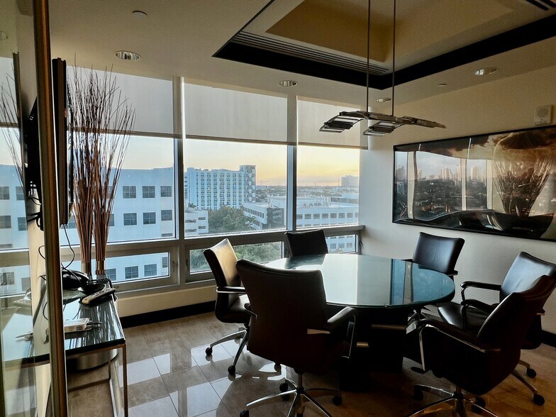 More Photos Of 20900 NE 30th Ave, Aventura Office Residential For Sale