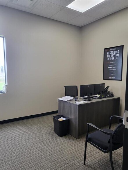 More Photos Of 1465 S Washburn St, Oshkosh Industrial For Sale