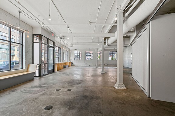 More Photos Of 1112-1128 Harmon Pl, Minneapolis Office For Lease