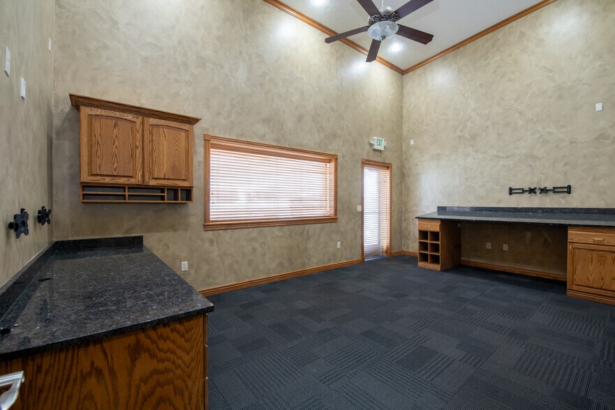 More Photos Of 335 S 1250 W, Lindon Self Storage For Lease