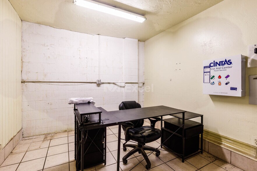 More Photos Of 550 S 1100 W, Fillmore Warehouse For Sale