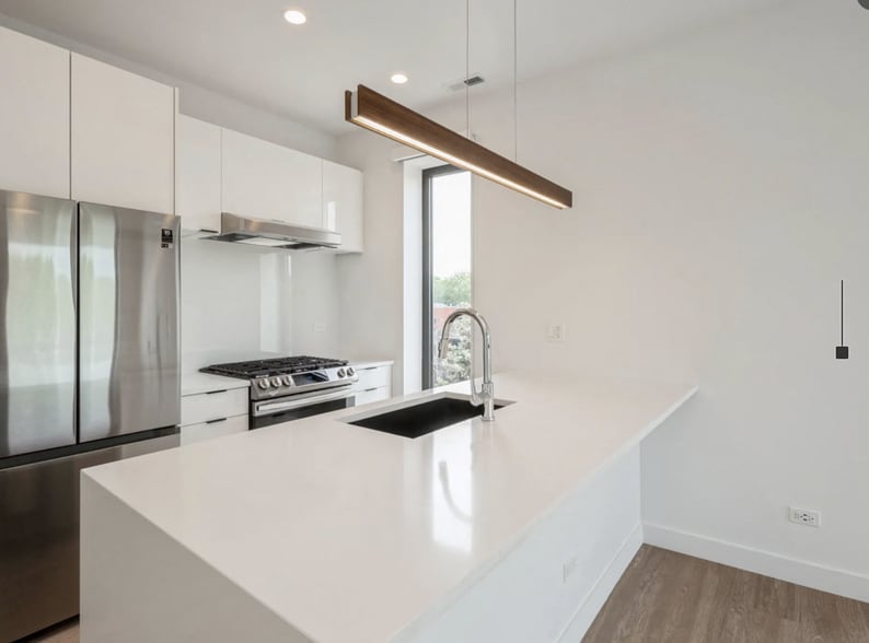 More Photos Of 1242 W Lawrence Ave, Chicago Apartments For Sale