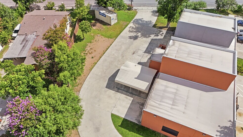 More Photos Of 5407 Interstate 35 Access Rd, San Antonio Land For Lease