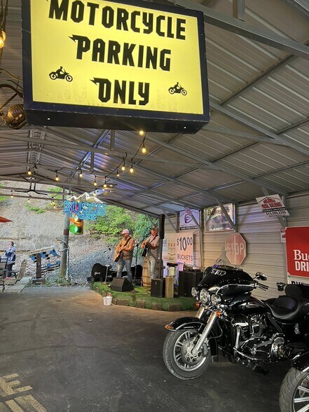 More Photos Of 110 KY Highway 801 S, Morehead General Retail For Sale