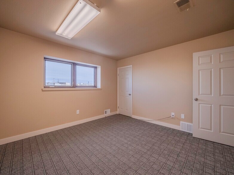 More Photos Of 1770-1780 License St, Casper Warehouse For Sale