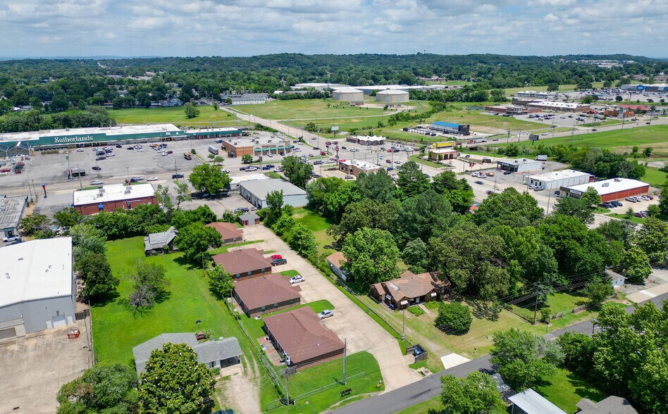 Primary Photo Of 1851 Brazil Ave, Fort Smith Apartments For Sale