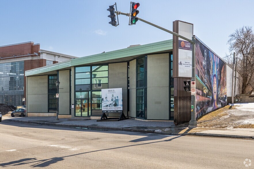 Primary Photo Of 217 Rue Montcalm, Gatineau Office For Lease