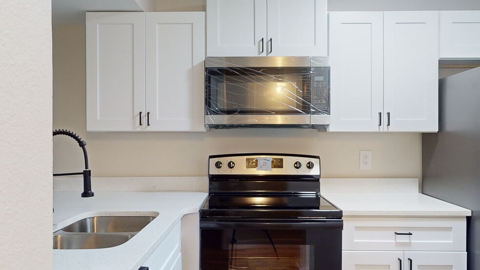 More Photos Of 7786 62nd St N, Pinellas Park Apartments For Sale
