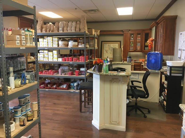 More Photos Of 6805 Imperial Dr, Waco Light Manufacturing For Lease