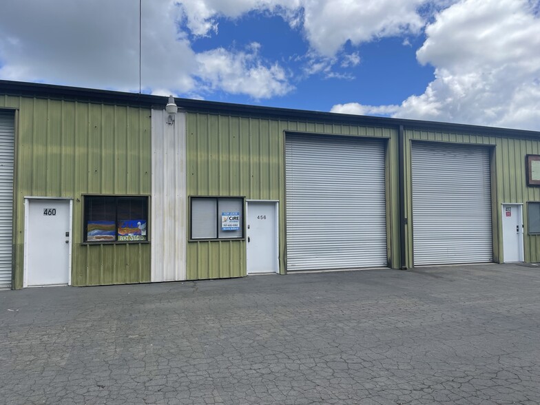 Primary Photo Of 400-486 Moore Ln, Healdsburg Light Manufacturing For Lease