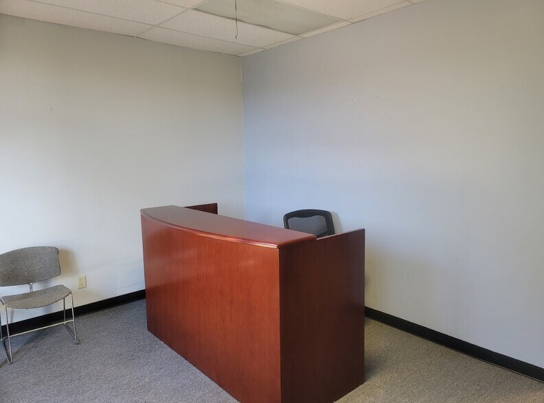 More Photos Of 1201 S Sherman St, Richardson Light Distribution For Lease