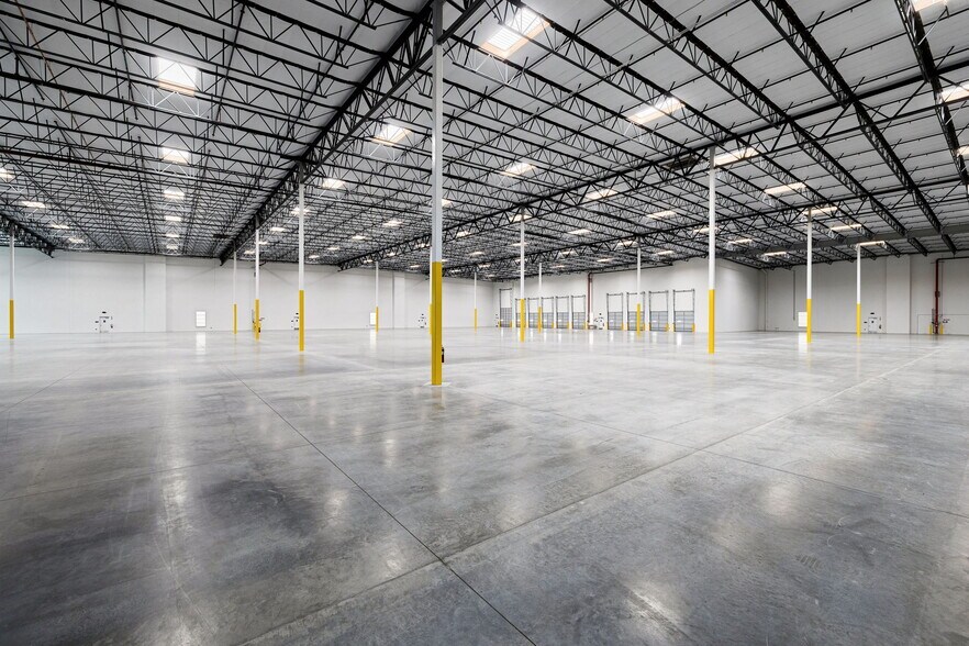 More Photos Of 11311 Western Ave, Garden Grove Manufacturing For Sale