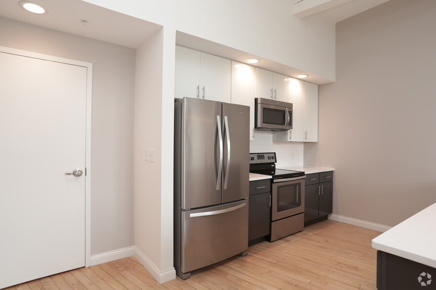 More Photos Of 2658 Scranton Rd, Cleveland Apartments For Lease