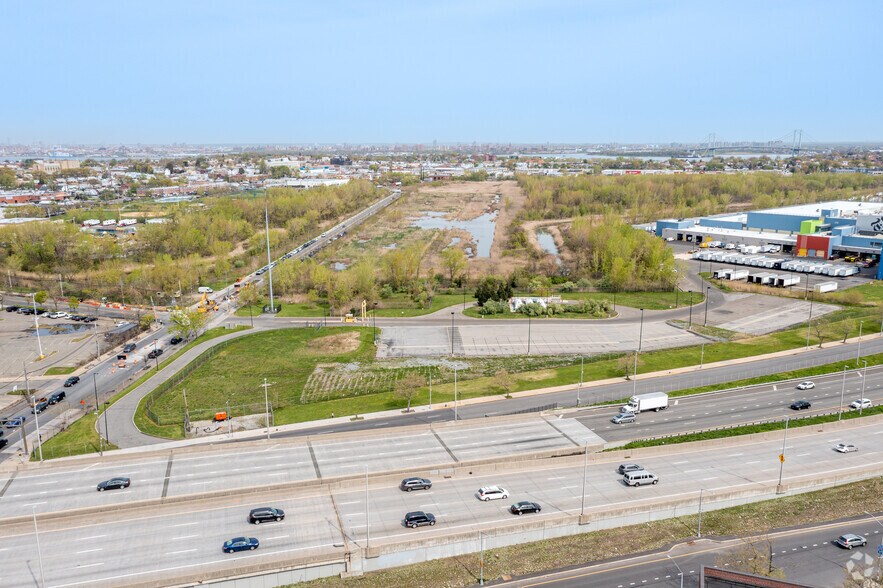 More Photos Of 25-70 Whitestone Expy, Whitestone Land For Lease