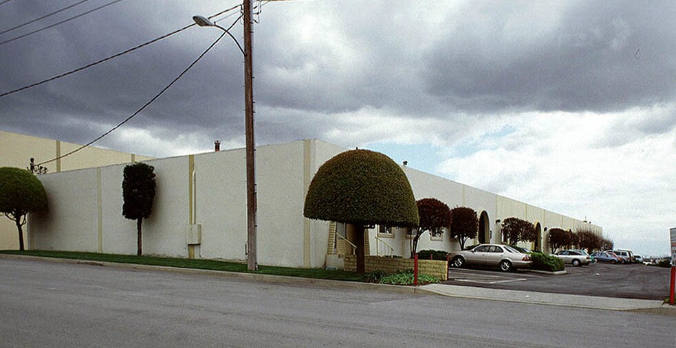 More Photos Of 1938-1954 E Gladwick, Rancho Dominguez Warehouse For Lease