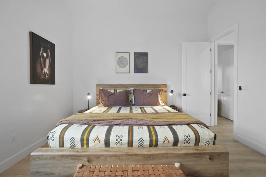 More Photos Of 4346 W Canterbury Rd, Hurricane Multifamily For Sale