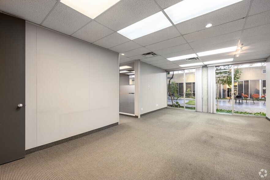 More Photos Of 5920 1A St SW, Calgary Medical For Lease