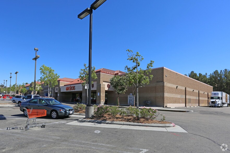 More Photos Of 1560 W Valley Pky, Escondido Drugstore For Lease