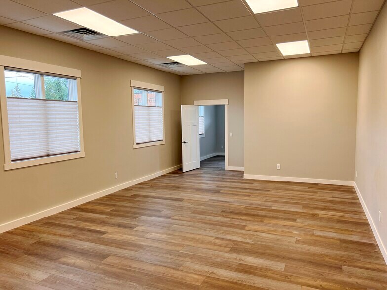 More Photos Of 212 River St N, Pillager Storefront Retail Office For Sale