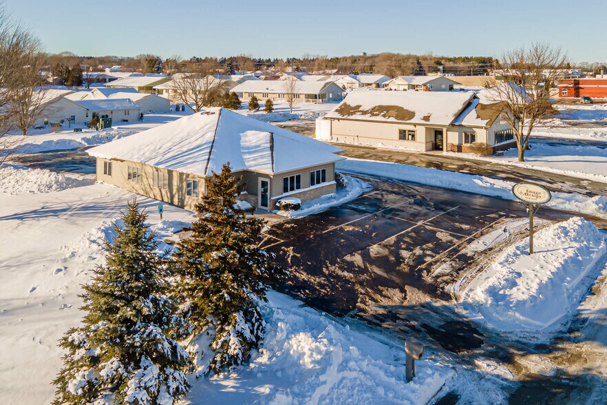 More Photos Of 1101 Service Rd, Kiel Freestanding For Sale