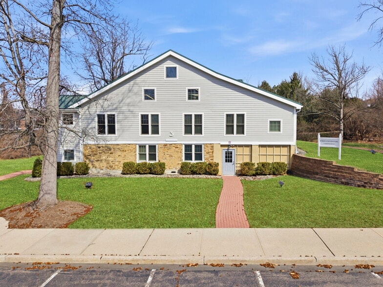 More Photos Of 3 Mapleton Rd, Princeton Office For Sale
